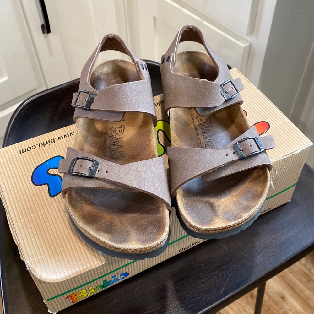 Birki’s (Birkenstock) montego style sandals in mocha